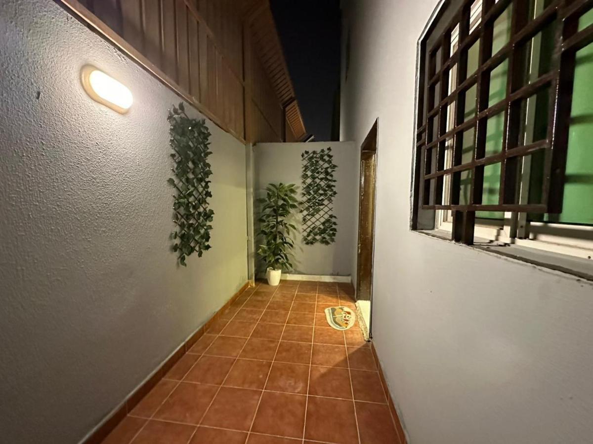 استديو بدخول ذاتي وجلسة خارجية Apartment *